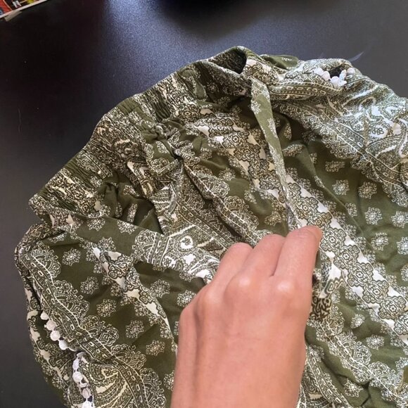 White Lotus Green and White Bohemian Print Tie Knot Elastic Pants with Pockets - Picture 5 of 13